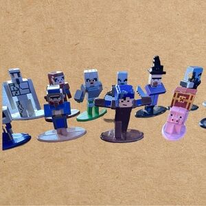 Minecraft Nano MetalFigs Mini-Figure lot of 18.